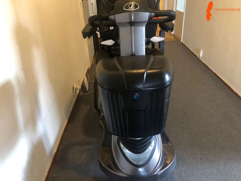 promenad-scooter