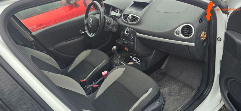 renault-clio-iii-14-8v-dci