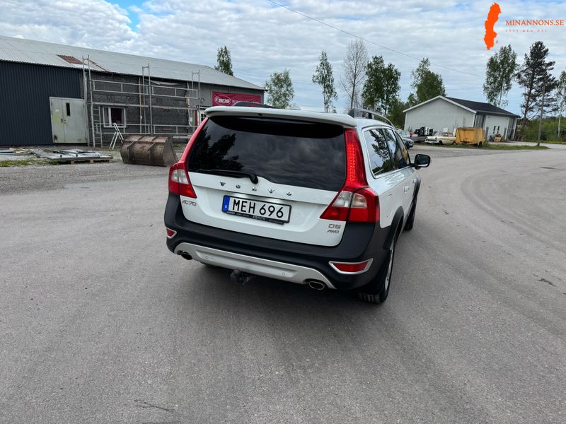 volvo-xc70-ii-d5-24-aut-awd