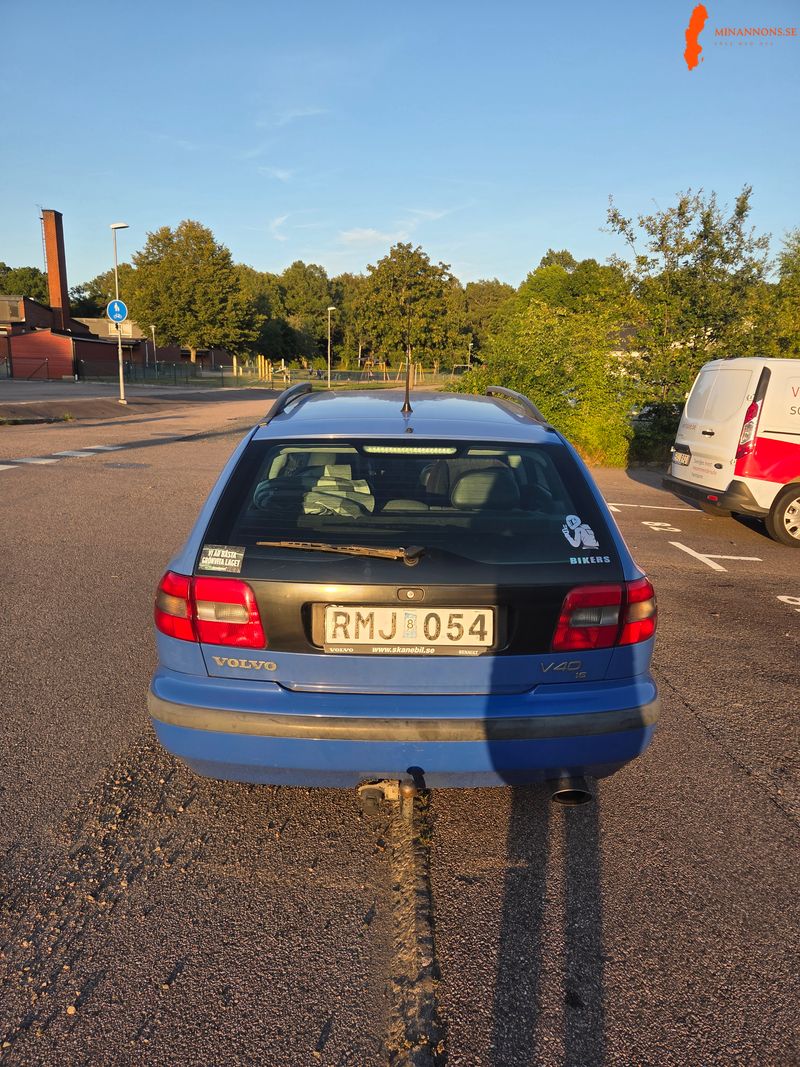 volvo-volvo-v-v40-16-16v-fwd
