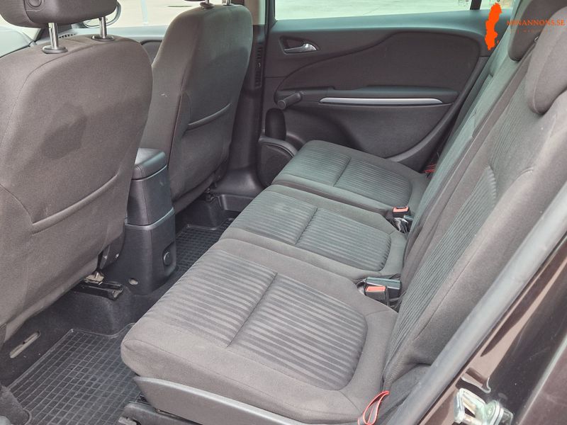 opel-zafira-tourer-16-cng