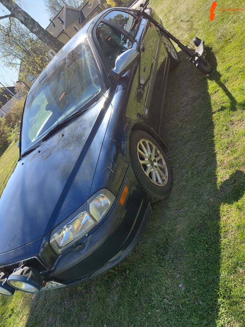 volvo-s80