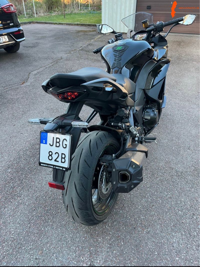 kawasaki-sx-1100