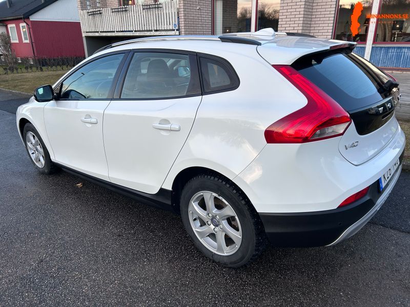 volvo-v40-cross-country-d2-20-fwd