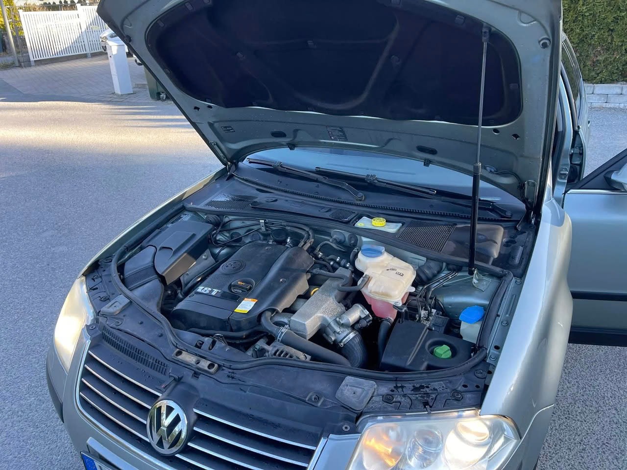 volkswagen-passat-variant-18-t