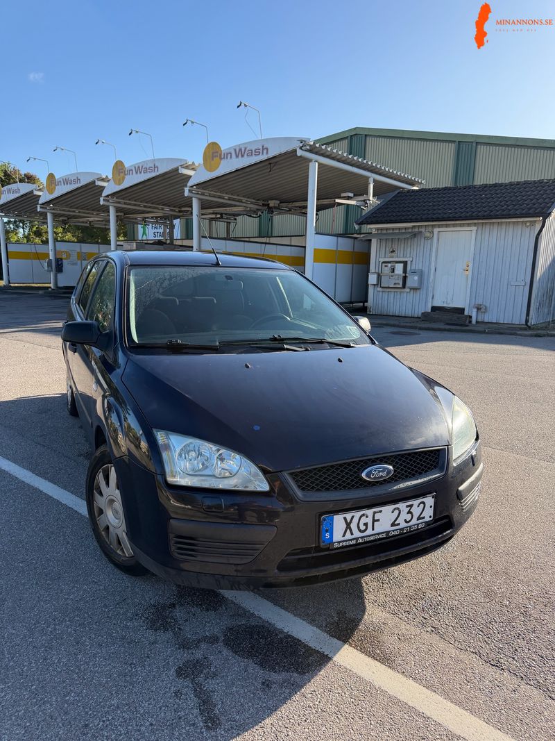 ford-ford-da3-focus-16-16v-fwd