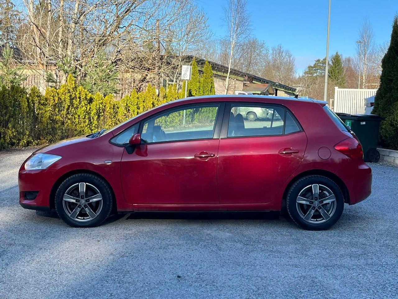 toyota-auris-5-dorrar-16-dual-vvt-i