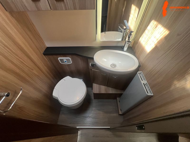 husbil-swift-toscane-794-eb-2019