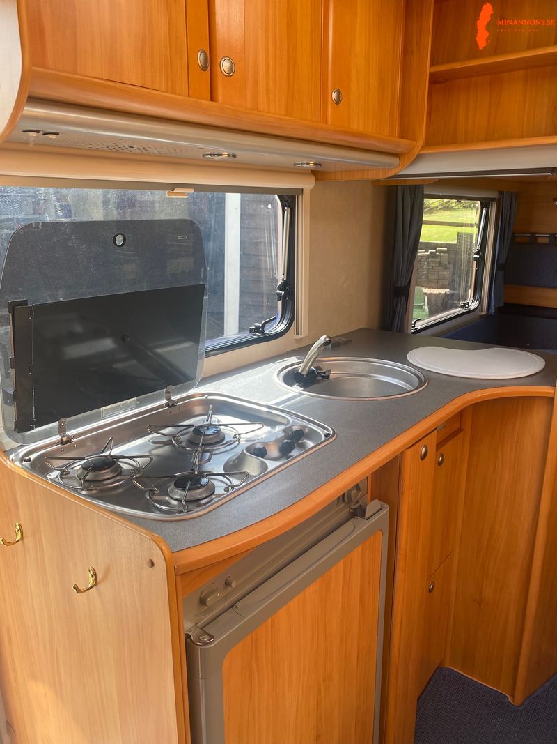 adria-adiva-502-06