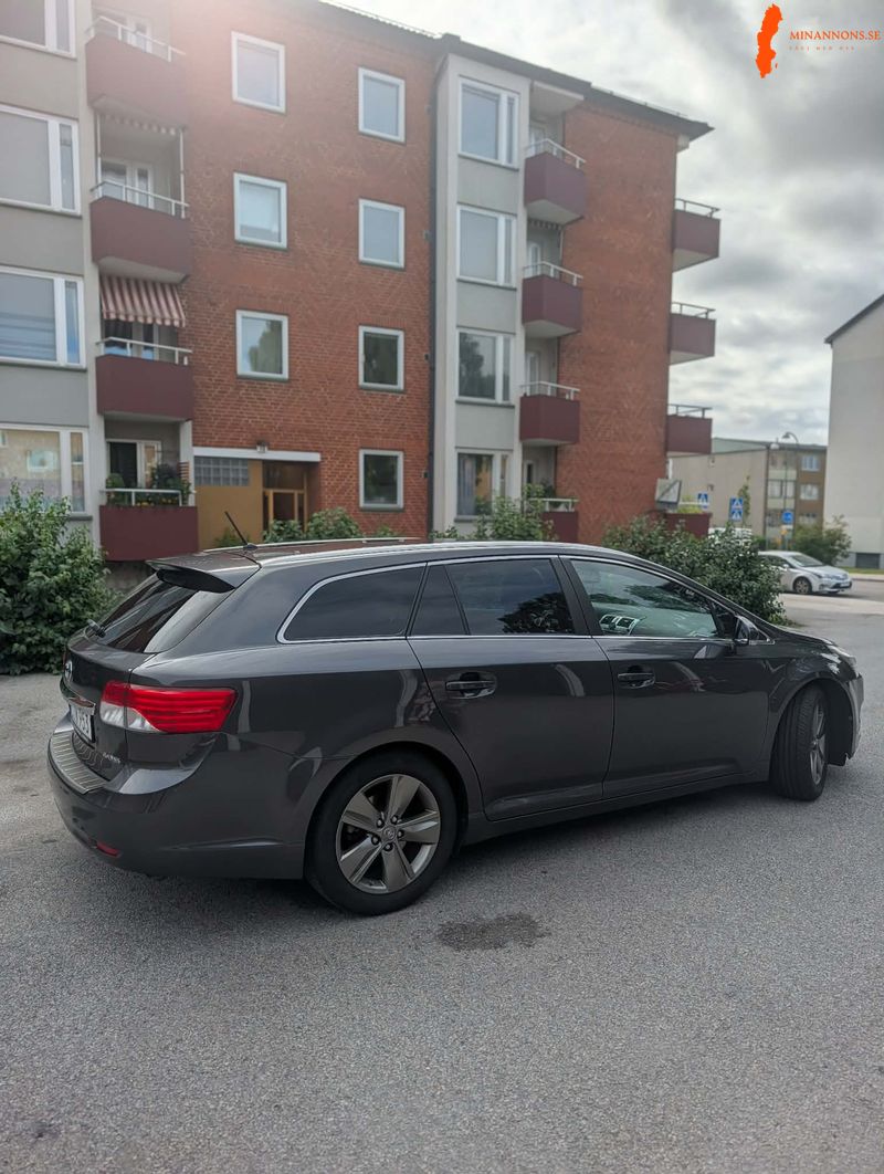 toyota-toyota-avensis-20-d-4d