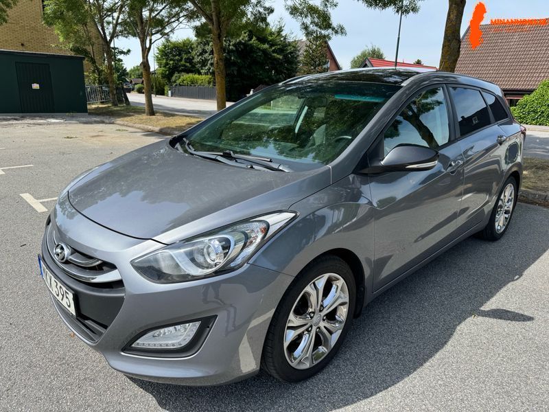 hyundai-i30-16-crdi-panoramatak