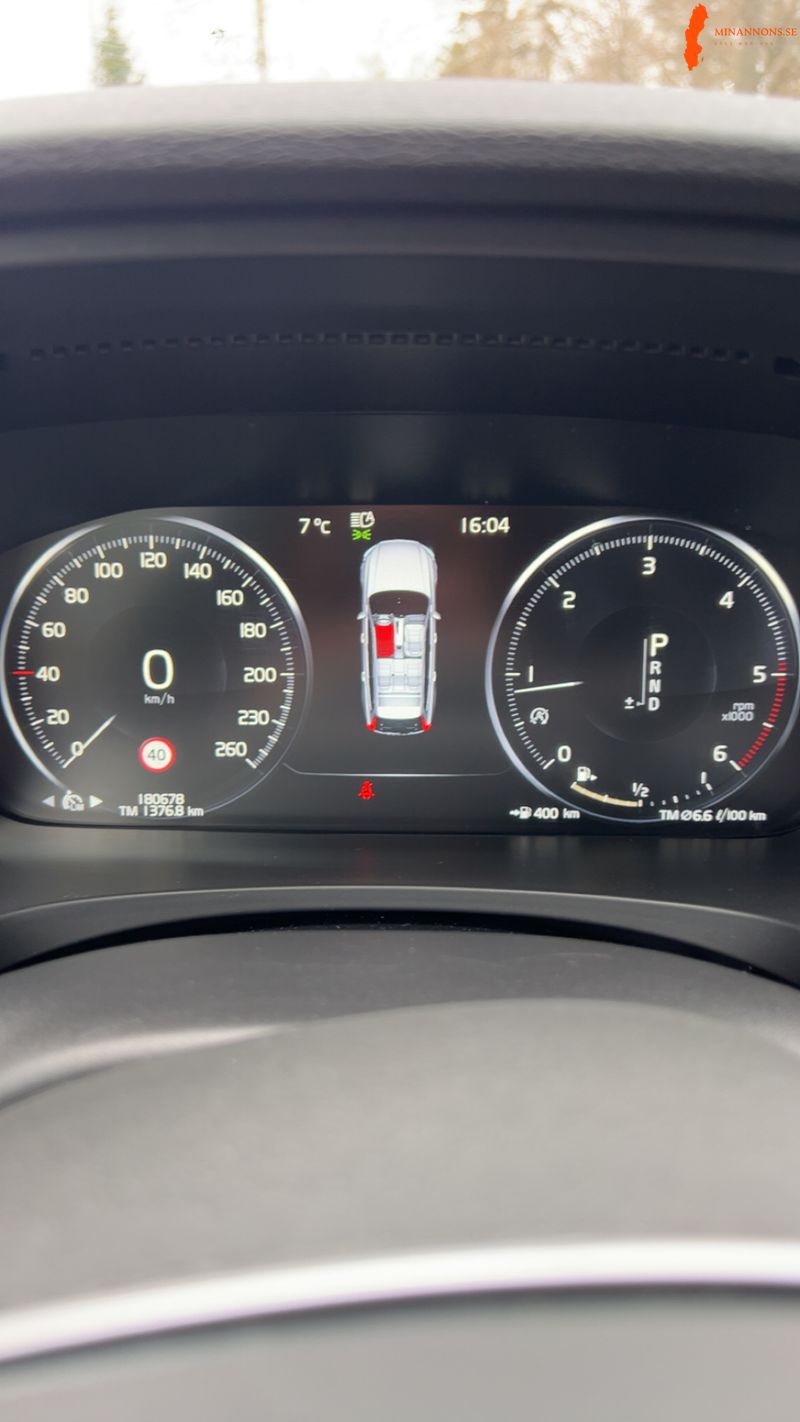 volvo-v90-ii-estate-d4-190hk-2019