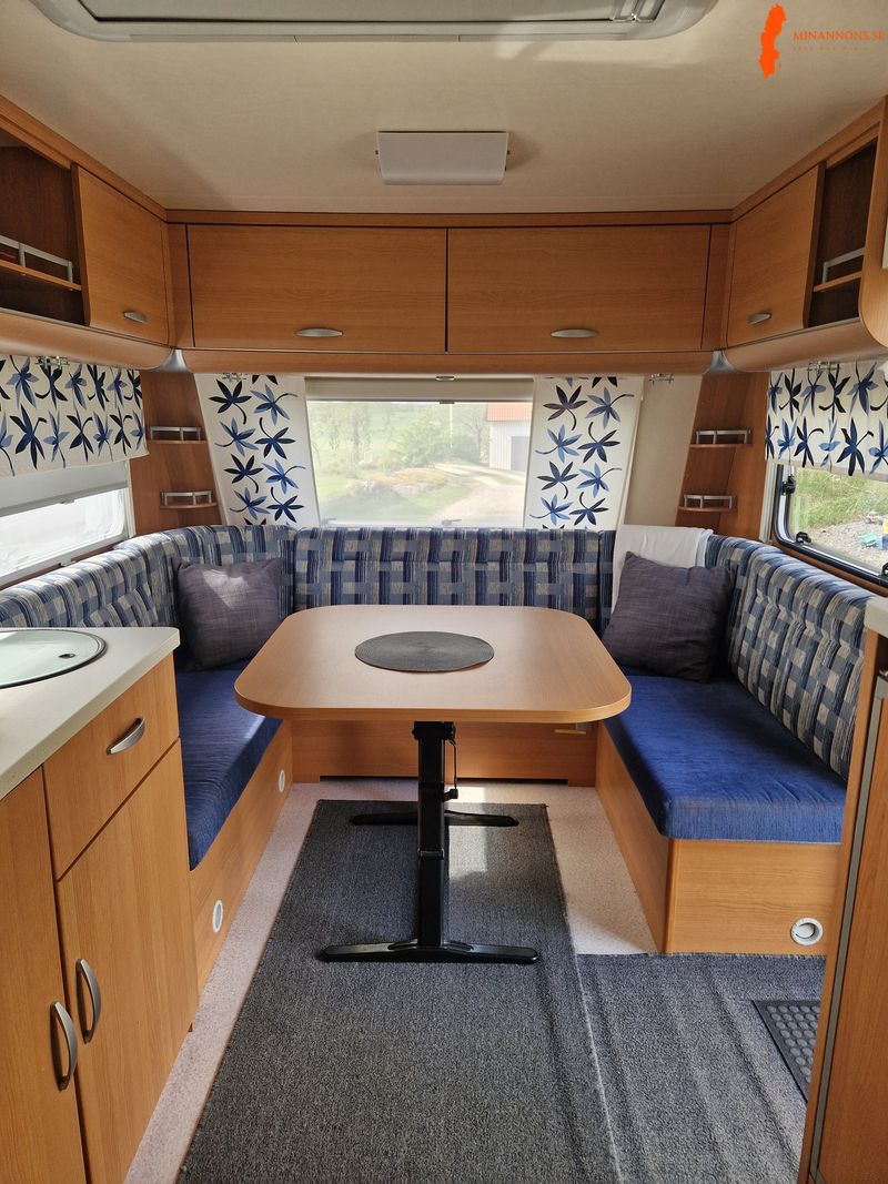 nybesiktadfukttestad-och-gastestad-knaus-sport-590-familjevagn