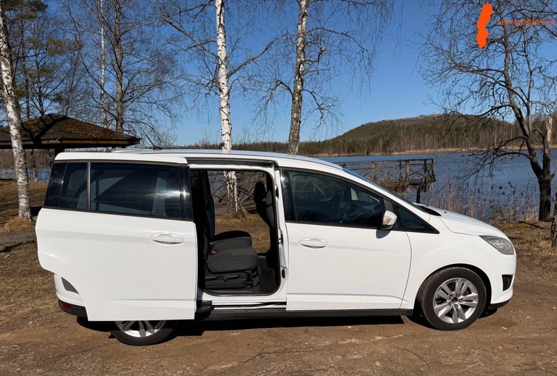 ford-grand-c-max-ecoboost-10-2013