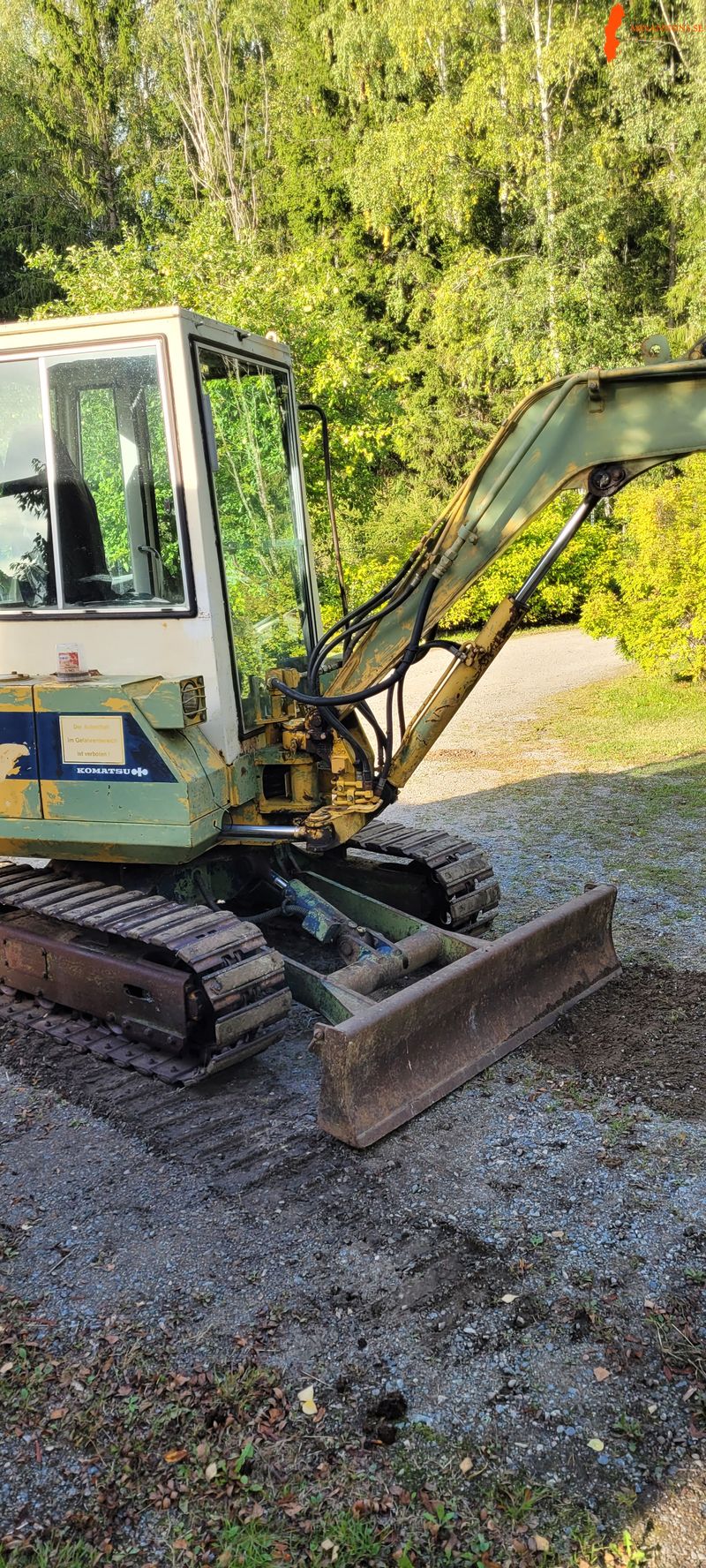komatsu-pc30-6