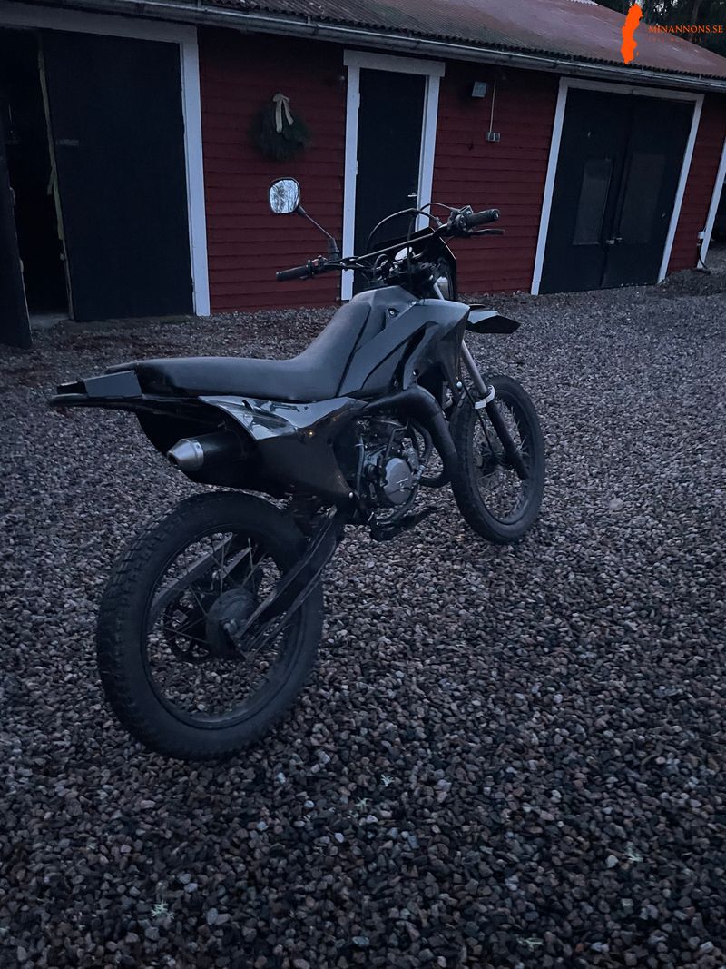 yamaha-dt50r