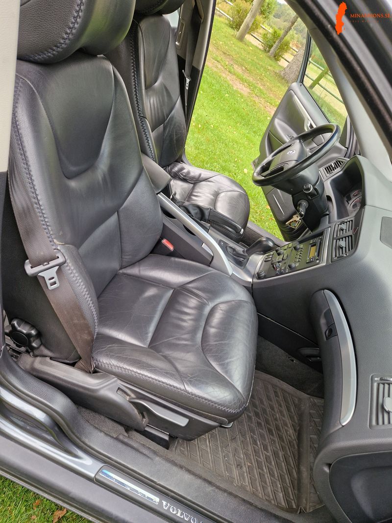 volvo-volvo-s-xc70-d5-24-awd