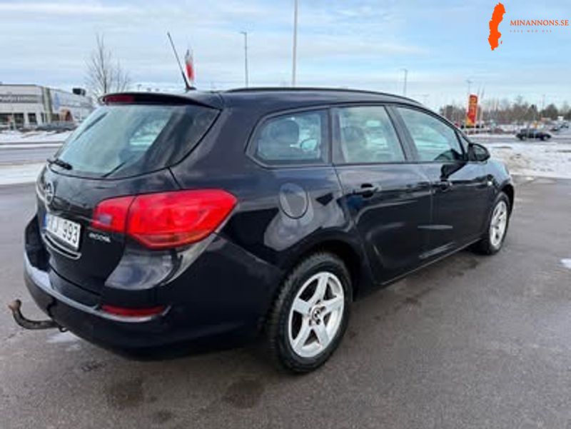 opel-astra-sports-tourer-17-cdti-2011-ny-besiktning