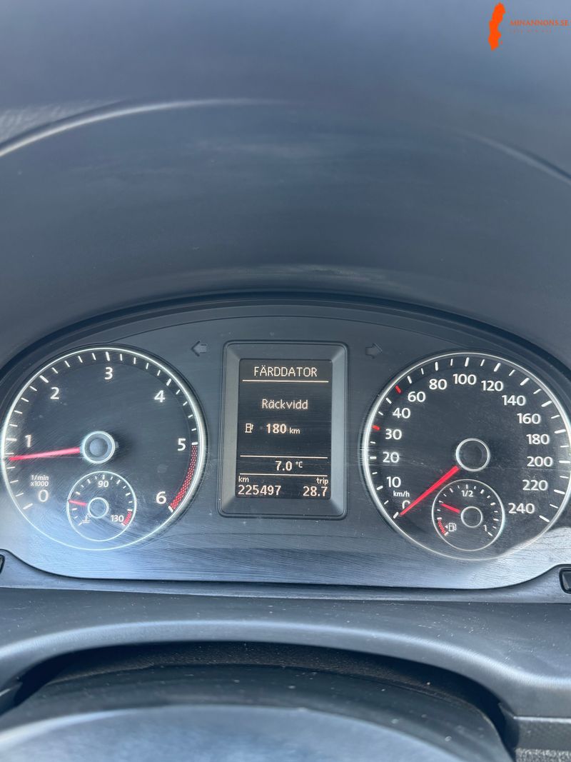 volkswagen-caddy-skapbil-20-tdi-dpf-4motion-manuell-110hk-2012