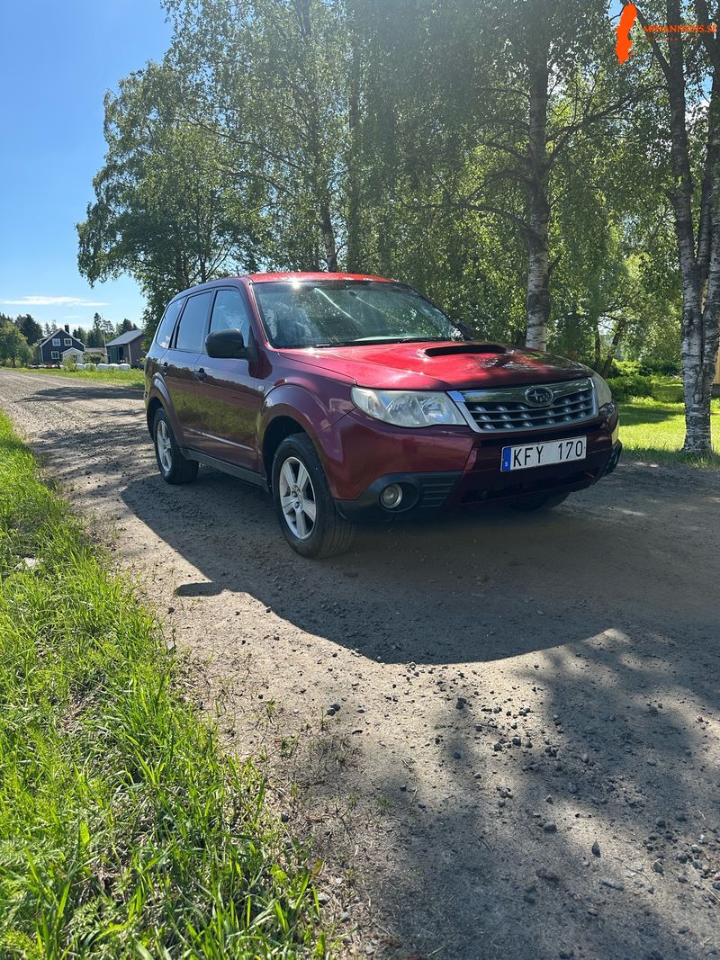 subaru-forester-20-d-awd