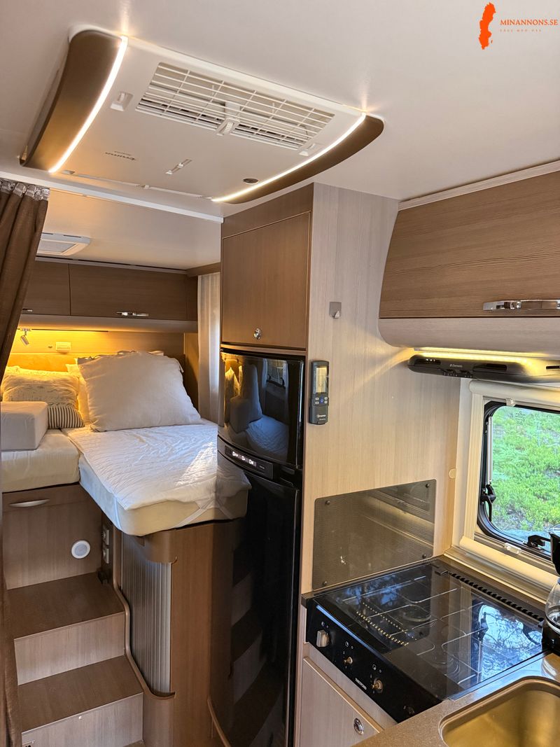 adria-sonic-i-600-sl-langbaddarsolcellerac-bodel