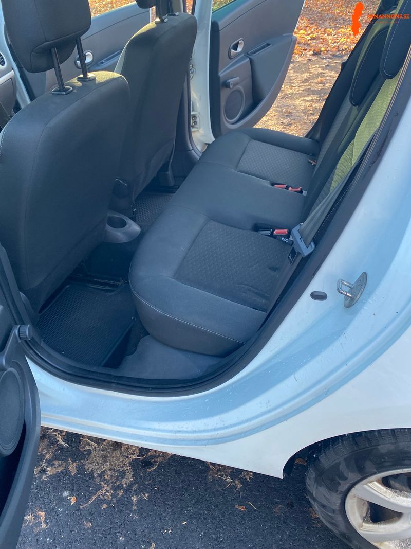 renault-clio-10-saljes-skattad-besiktad