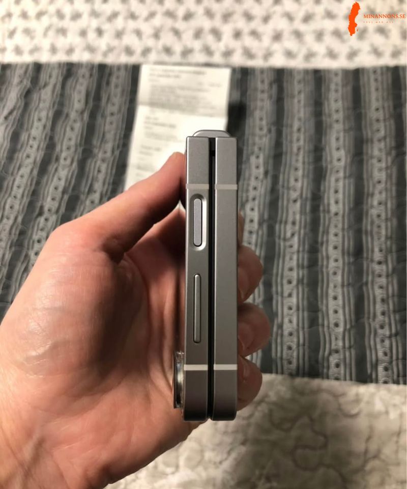 nastan-ny-samsung-galaxy-z-flip-6