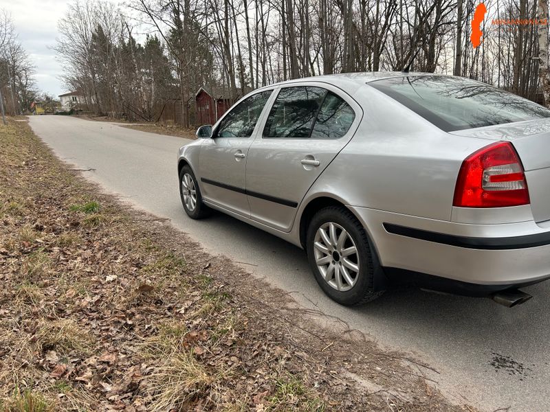 Skoda SKODA OCTAVIA EL 2,0 FSI Tour 2.0 FSI