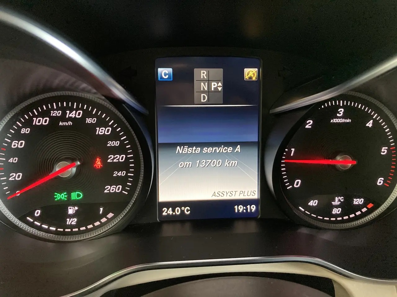 mercedes-benz-glc-220-d-coupe-4matic-9g-tronic