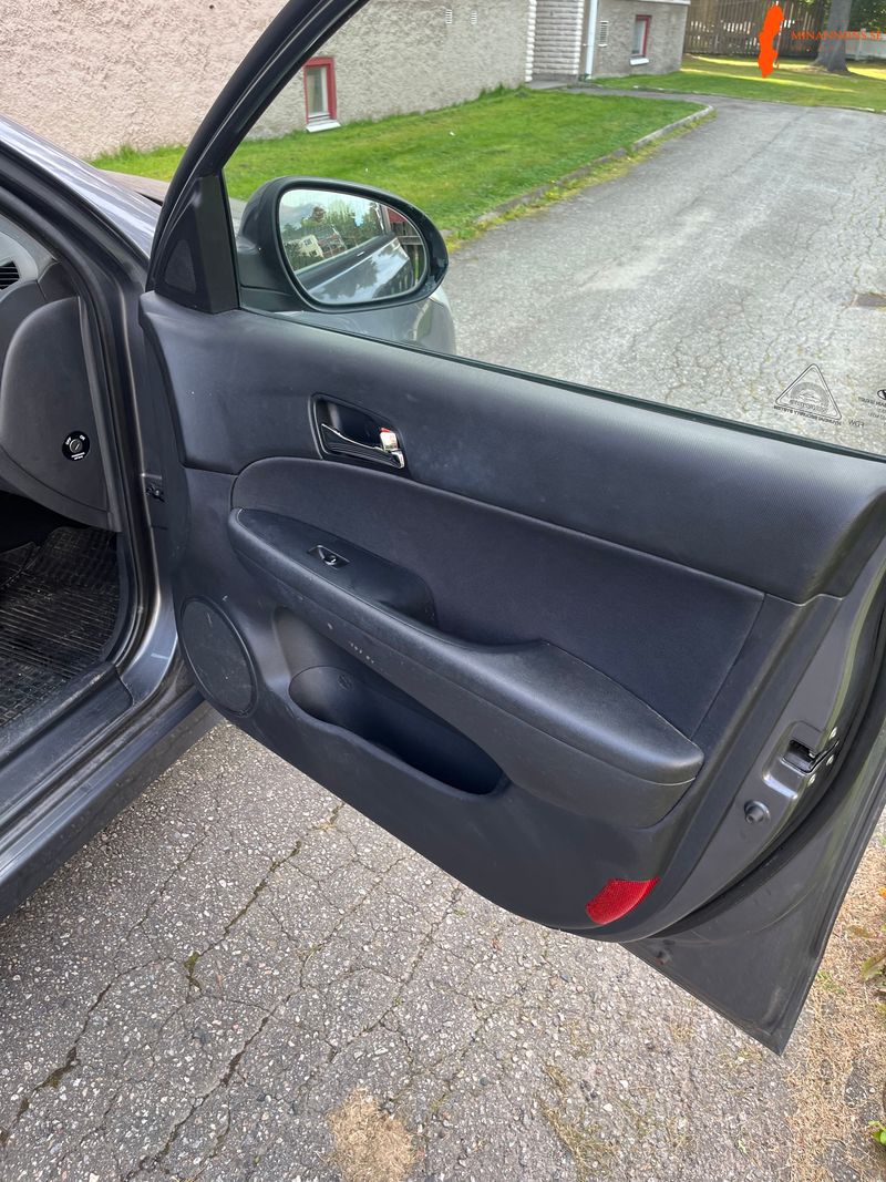 hyundai-i-30-cw-16-crdi-fwd