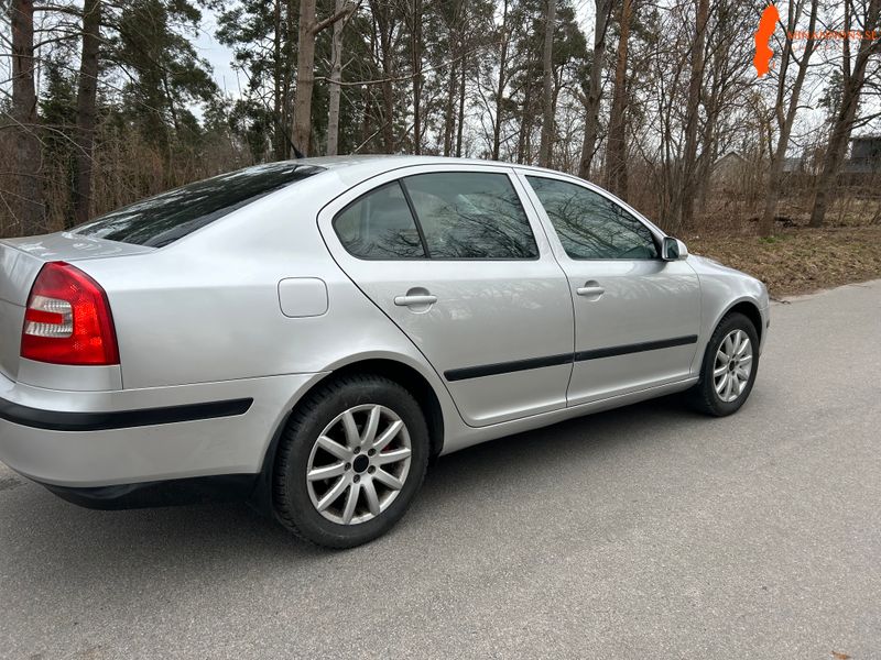 skoda-skoda-octavia-el-20-fsi-tour-20-fsi