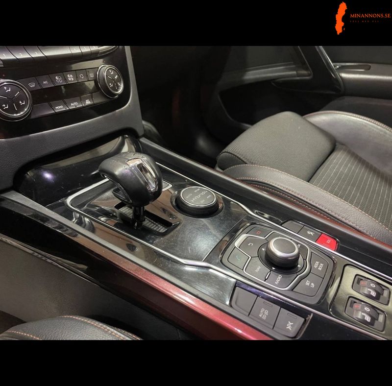 peugeot-508-rxh-hybrid4-20-hdi-200-hk-awd-2013