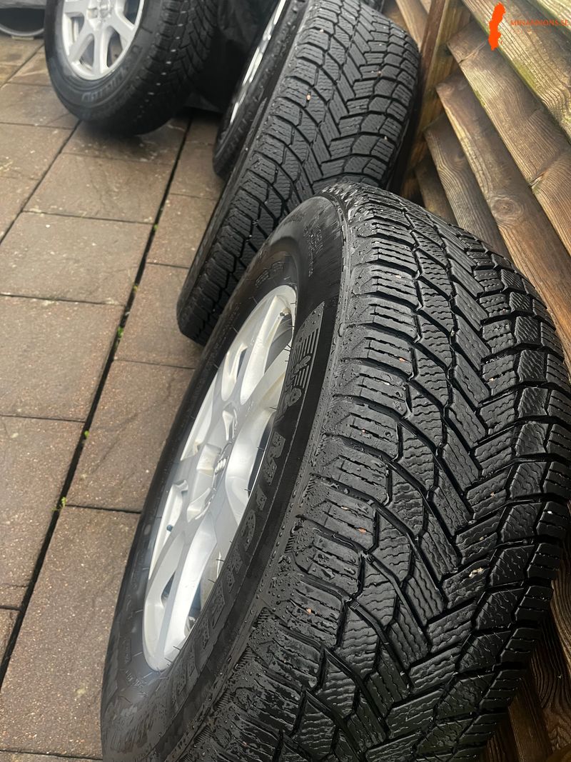 michelin-x-ice-snow-suv-23565r17-vinterdack