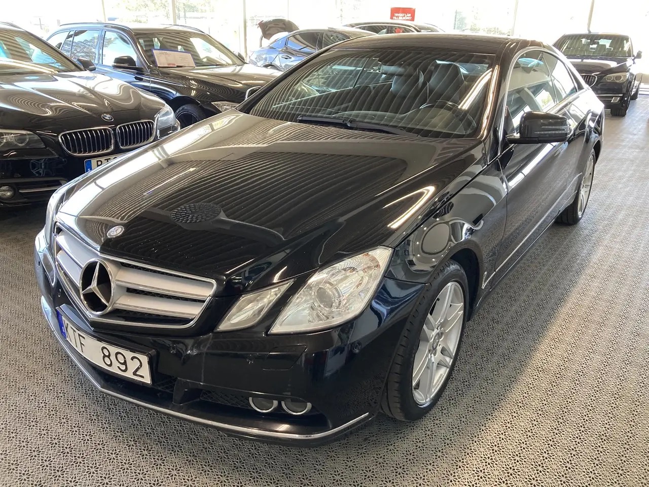 mercedes-benz-e-250-coupe-blueefficiency-5g-tronic