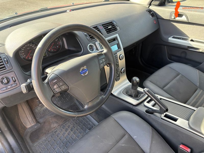volvo-volvo-m-v50-t5-25-fwd