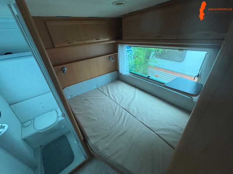 adria-uncia-b-502up-nybesiktigad1999fortaltmarkisdusch