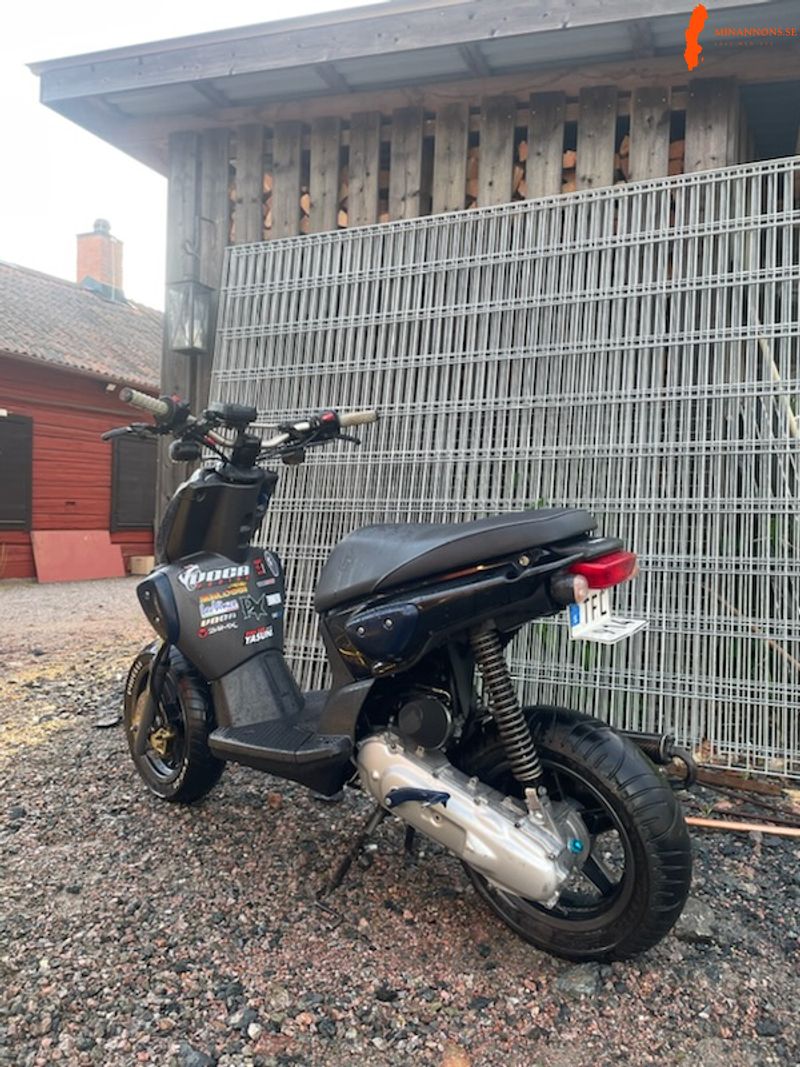 yamaha-slider
