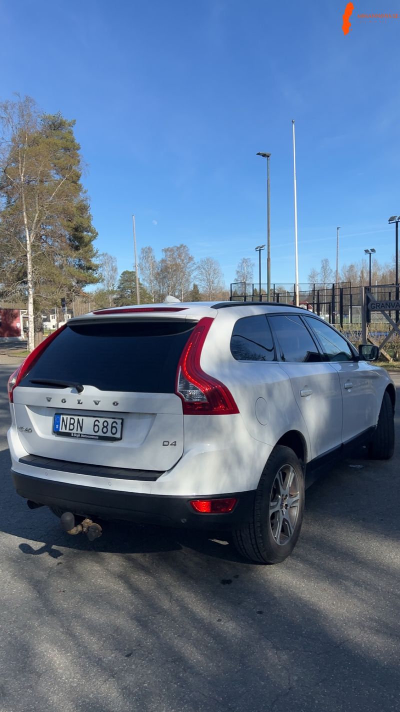 volvo-xc60-d4-20-fwd
