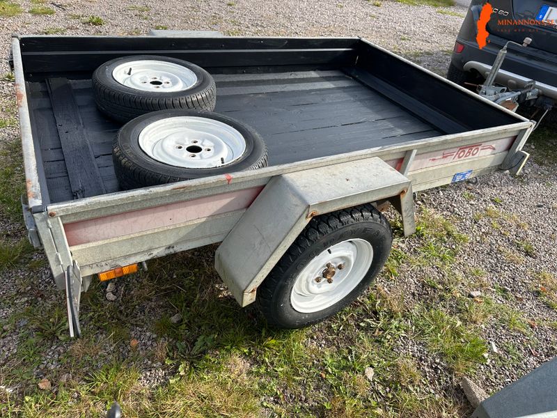 slapkarra-fobo-650-nybesiktigad-sommar-och-vinter-hju