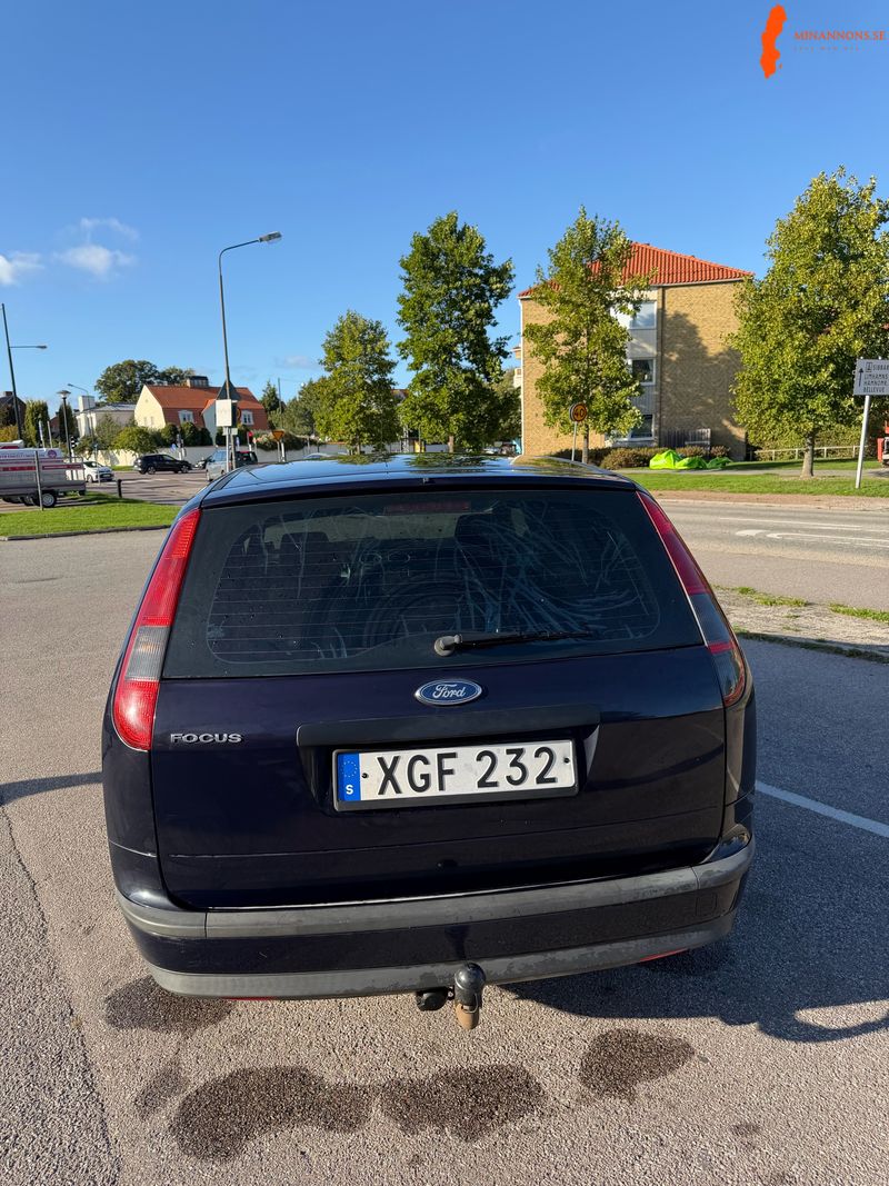 ford-ford-da3-focus-16-16v-fwd