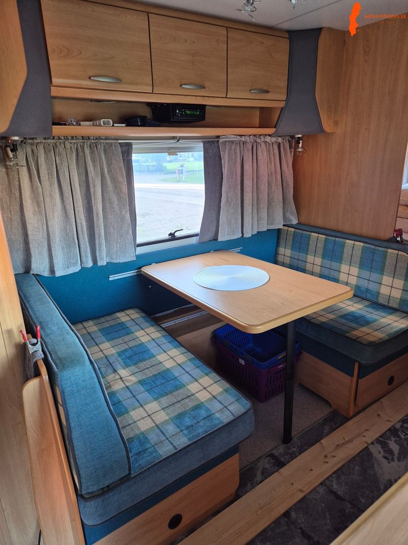 knaus-sudwind-550-barnkammare-dubbelsang-vaningssang