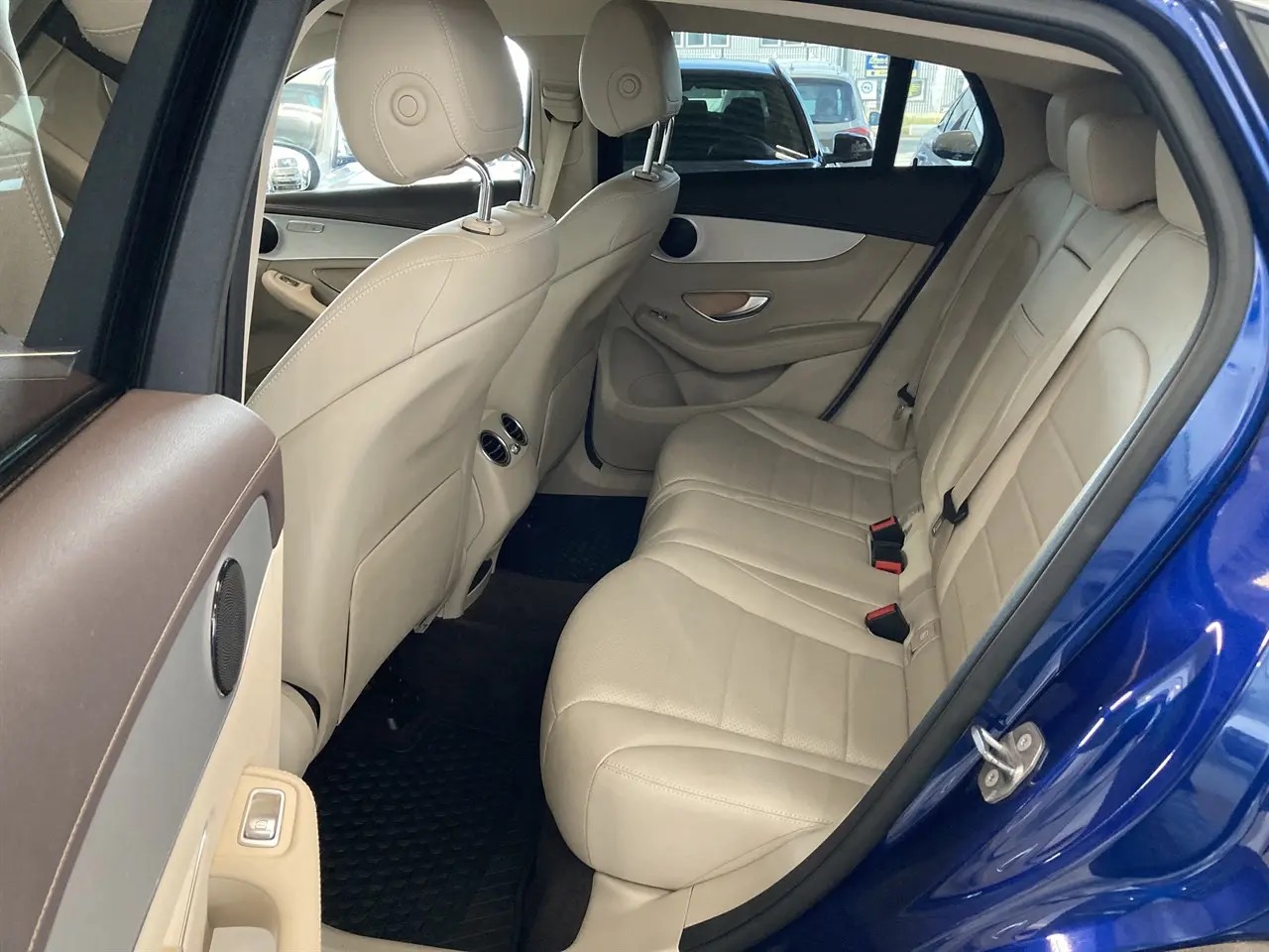 mercedes-benz-glc-220-d-coupe-4matic-9g-tronic