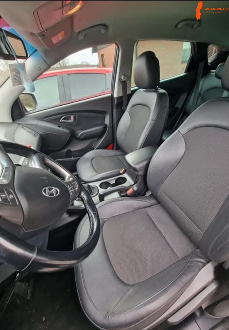 hyundai-ix35-17-crdi-2015-forstahandsagare-besiktigad-till-2027