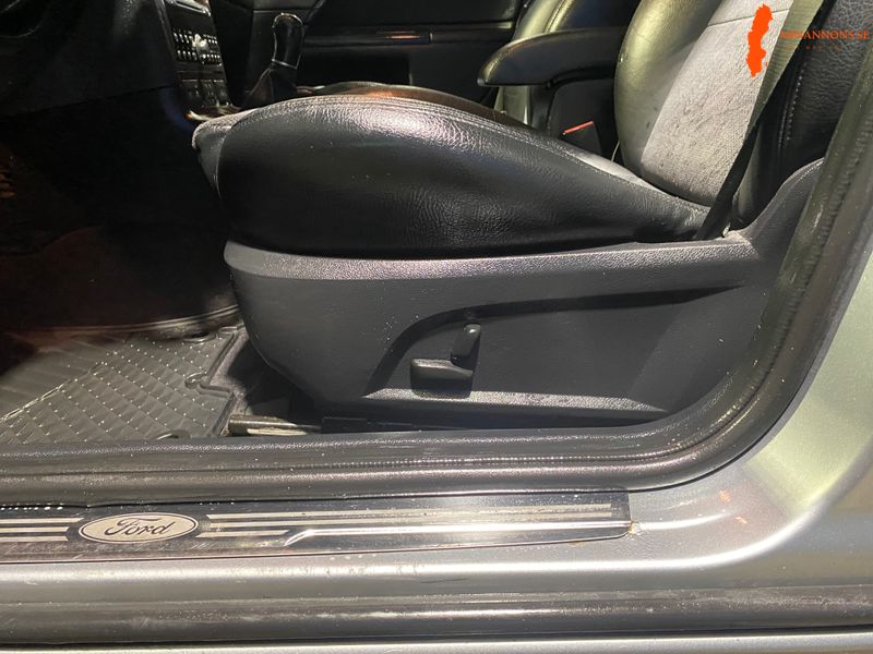 ford-mondeo-20-laga-mil-endast-14700mil-saljes-billigt