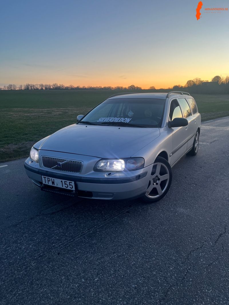 volvo-v70n-a-traktor