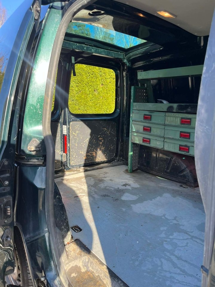 volkswagen-caddy-skapbil-16-tdi-dpf-dsg-sekventiell