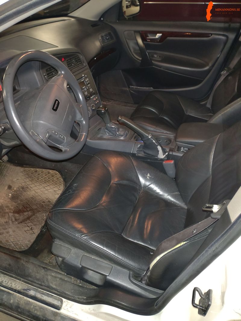 volvo-volvo-s-v70-24-20v-fwd