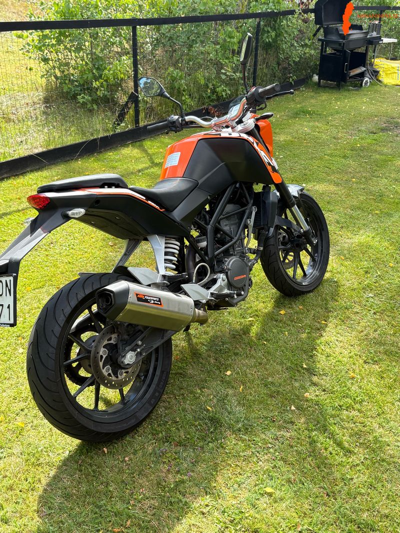 ktm-duke-125