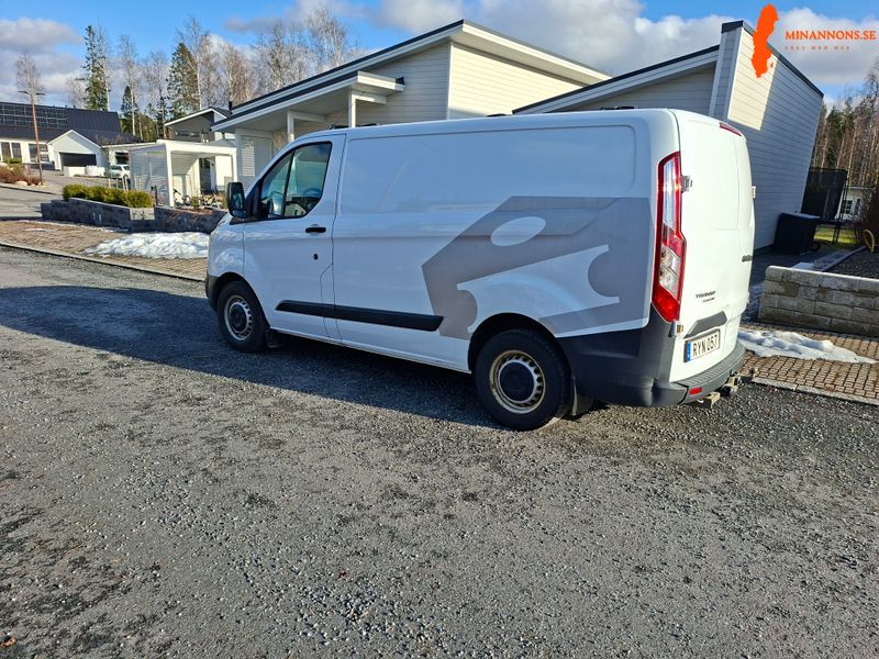 ford-transit-custom