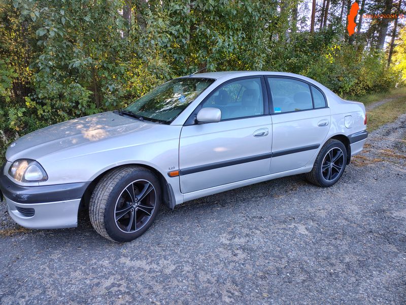 toyota-toyota-avensis-18-16v-fwd